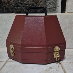 Men's Burgundy Hat Case